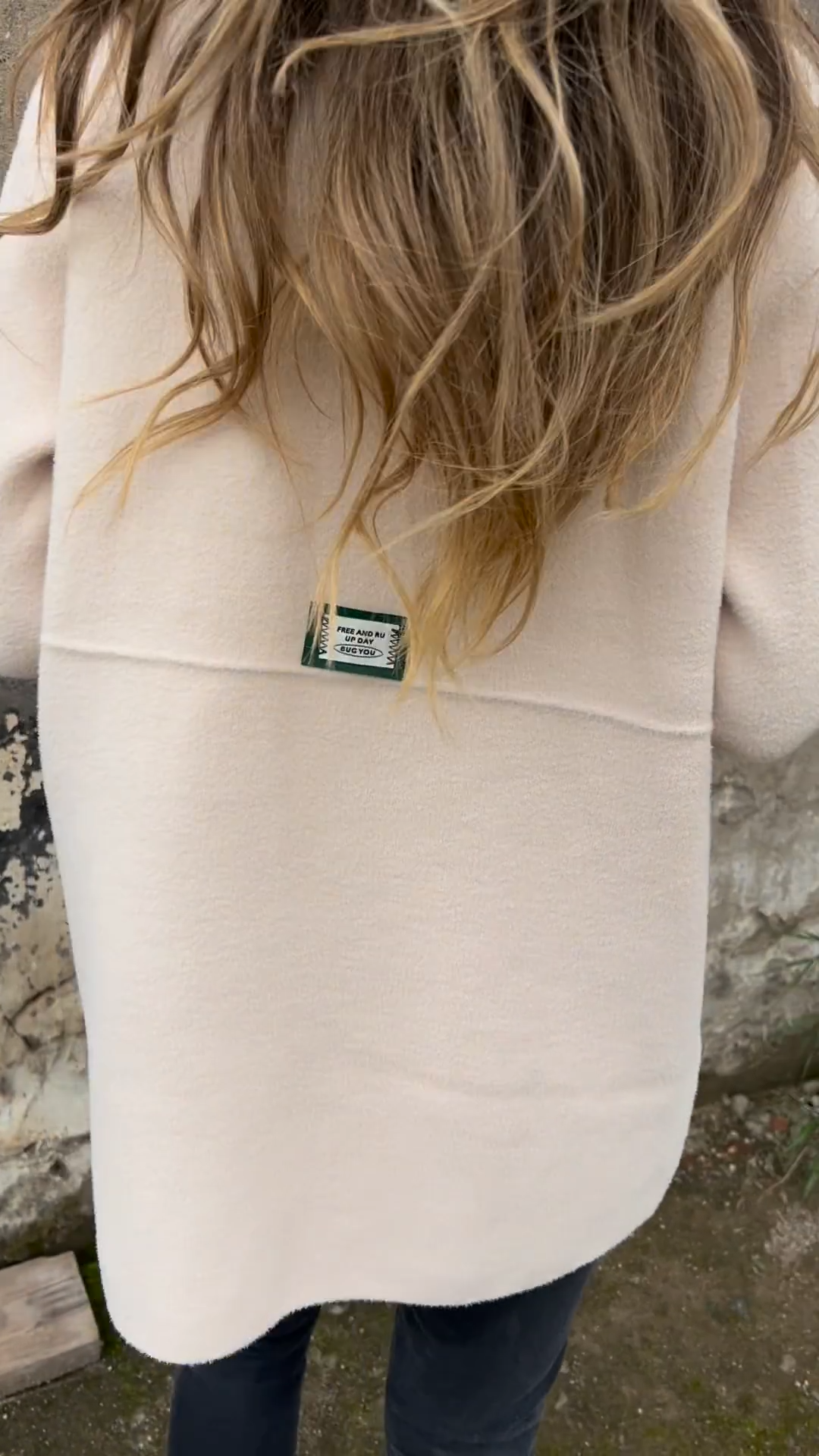 Manteau boutonné élégant en laine mélangée