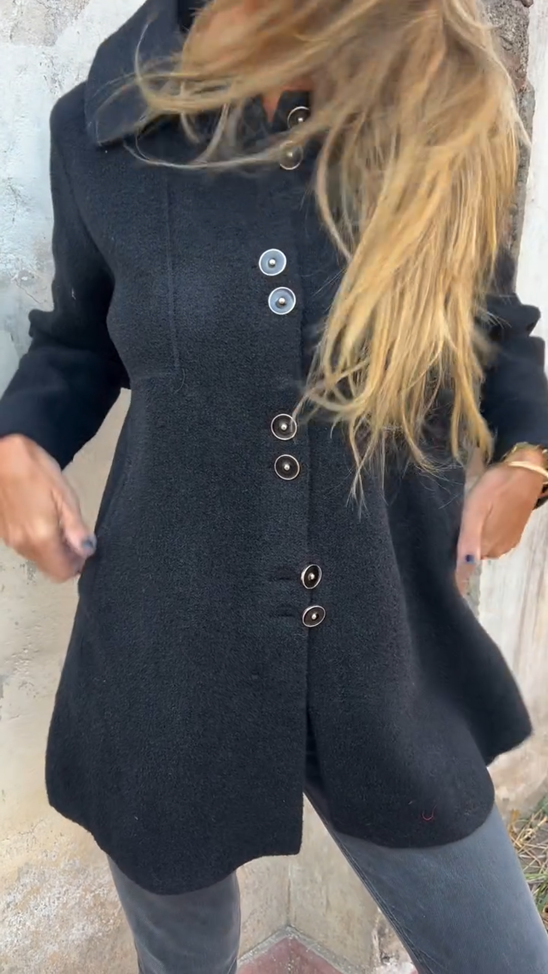 Manteau boutonné en laine mélangée