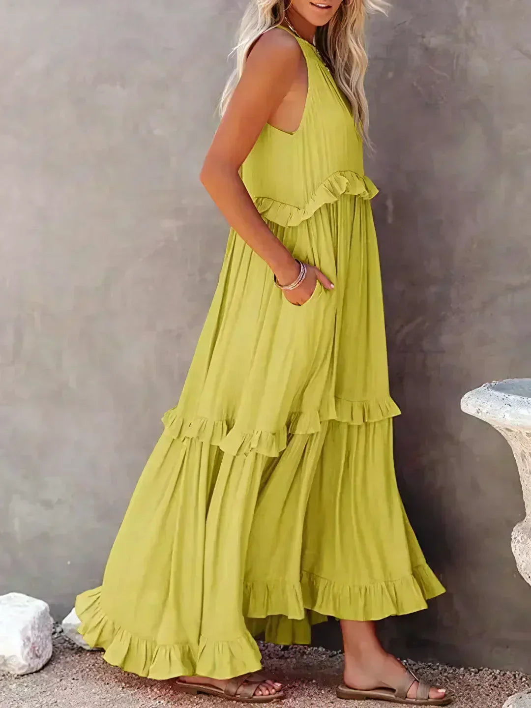 Apolline | Robe longue à volants et à rabats