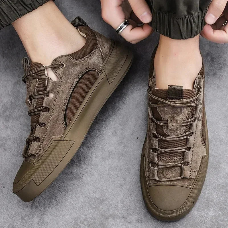 CAT | Baskets en cuir