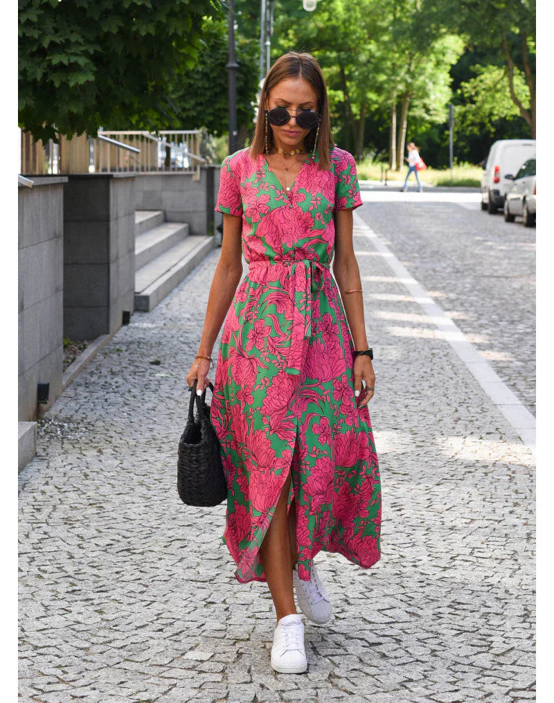 Louisa | Robe élégante à col en V