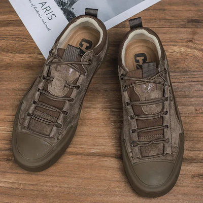 CAT | Baskets en cuir