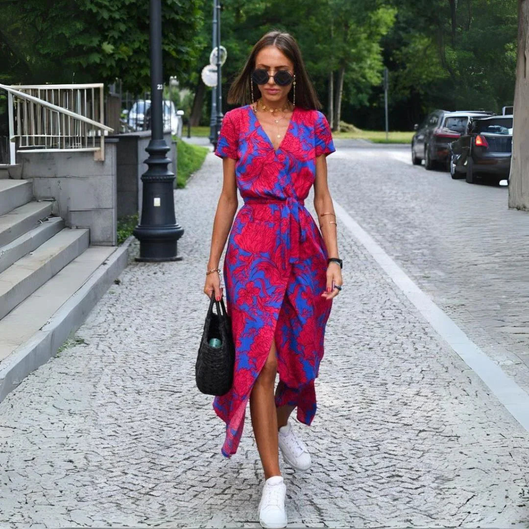 Louisa | Robe élégante à col en V