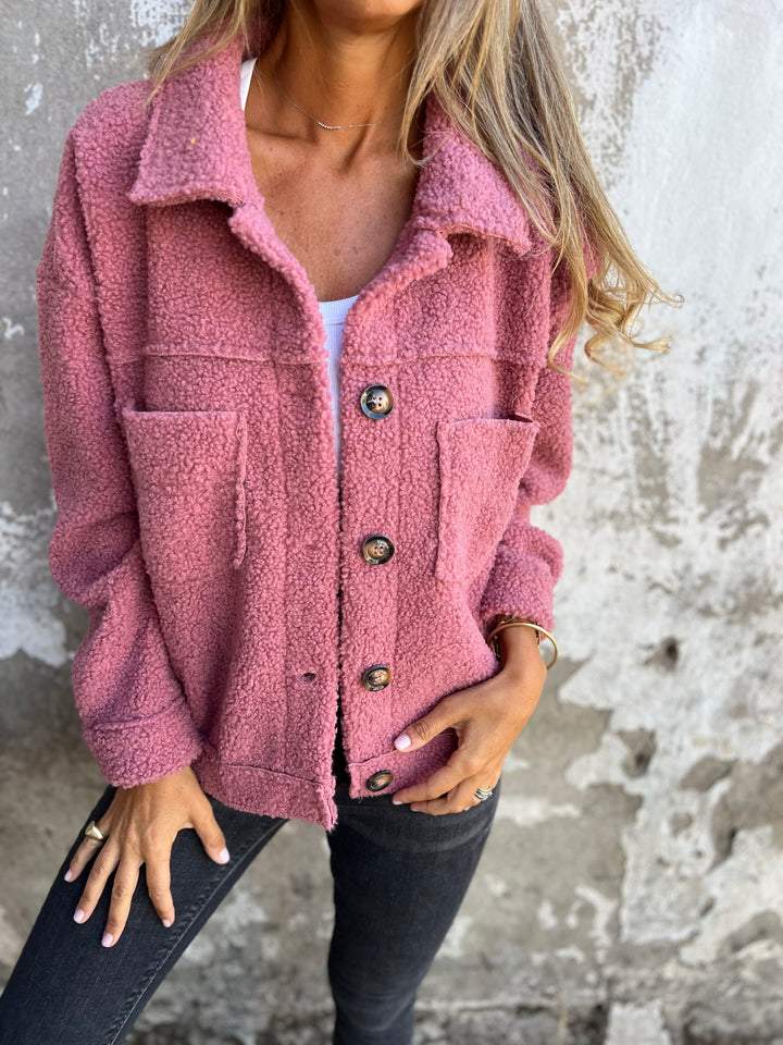 Manteau en laine d'agneau à simple boutonnage et revers