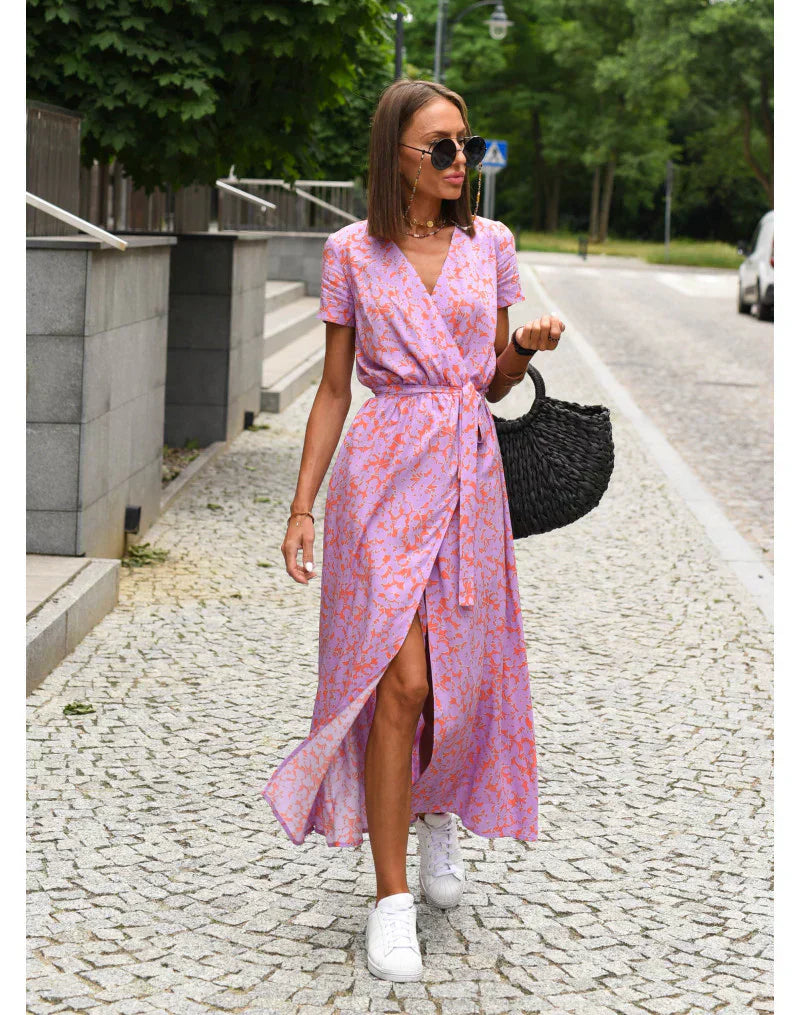 Louisa | Robe élégante à col en V