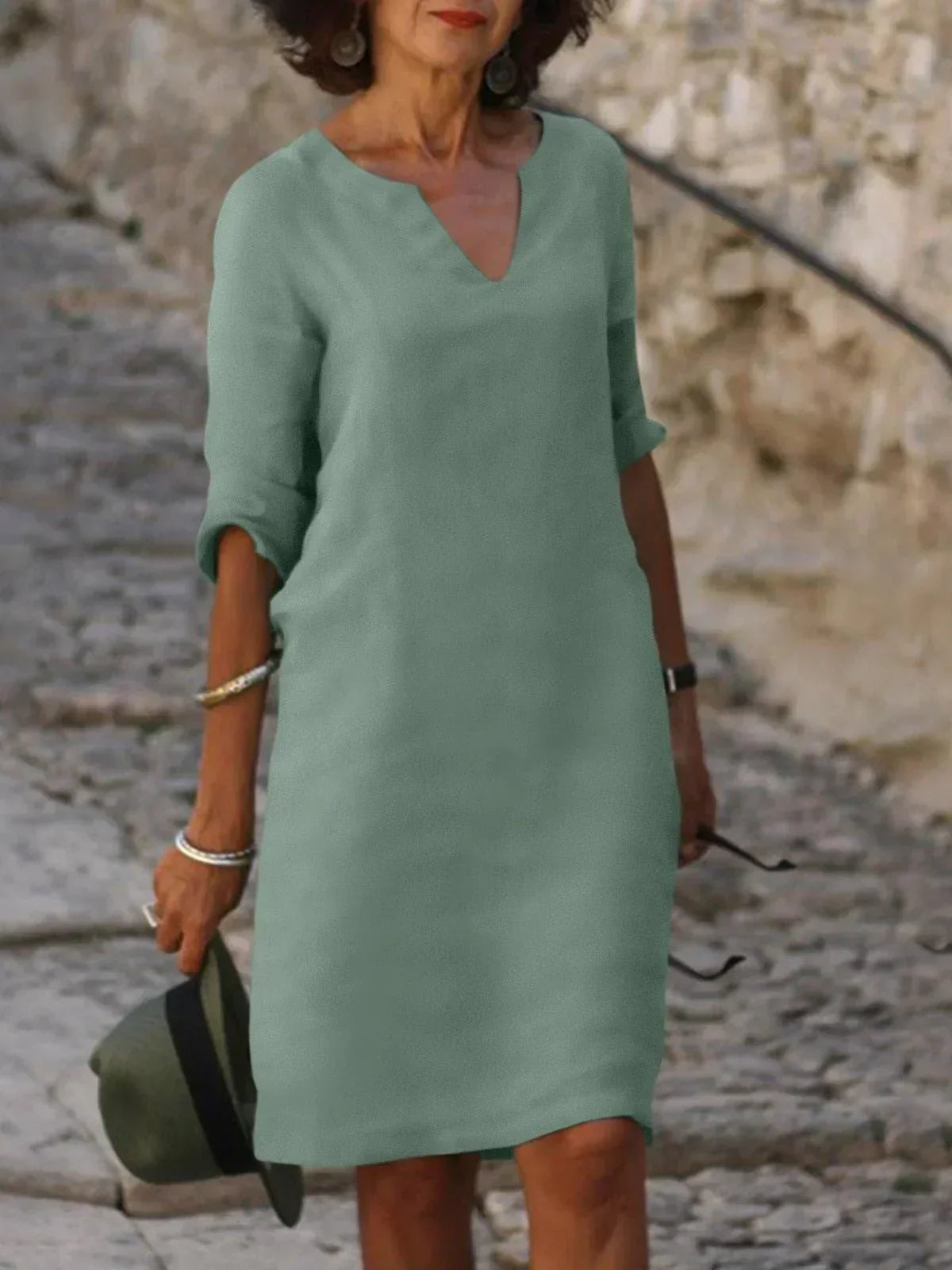 Nadine | Robe élégante avec décolleté en V