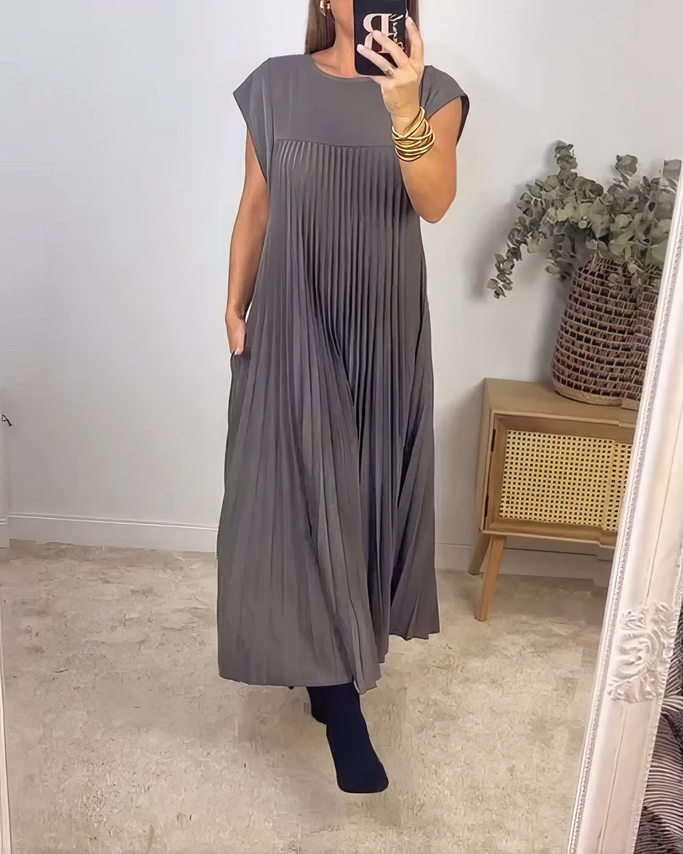 Aline | Robe plissée sans manches