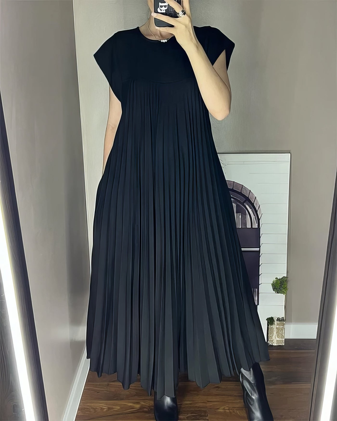 Aline | Robe plissée sans manches